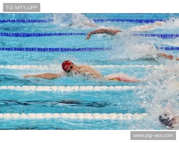 潘展乐刷新世界纪录！46秒40惊艳泳坛